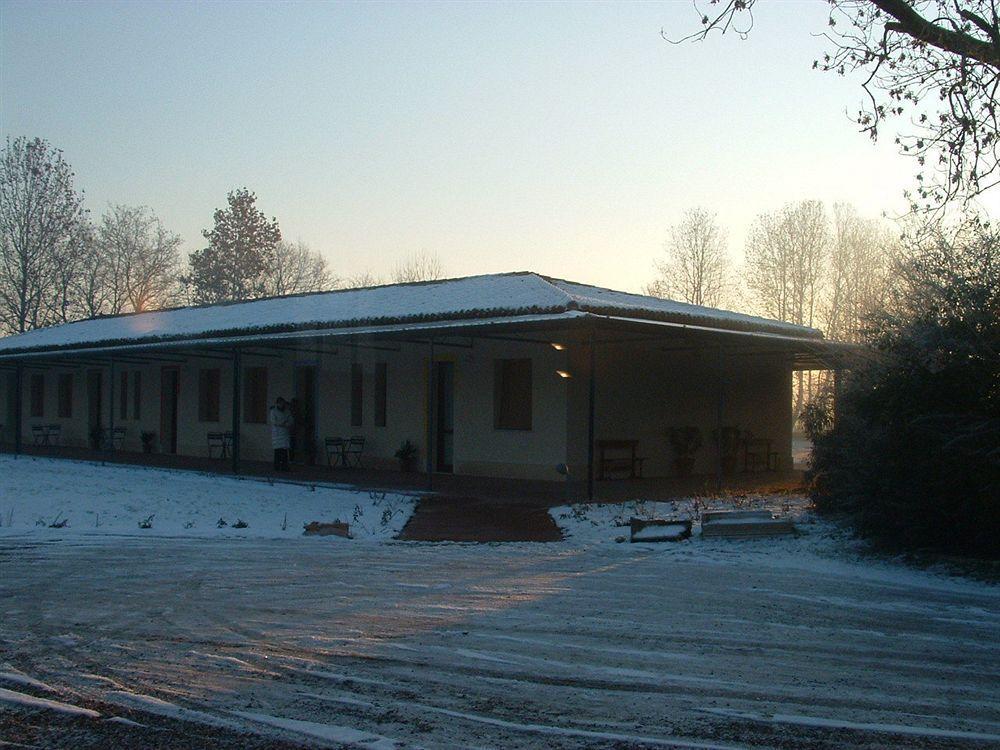 Agriturismo Corte San Girolamo Мантуя Экстерьер фото